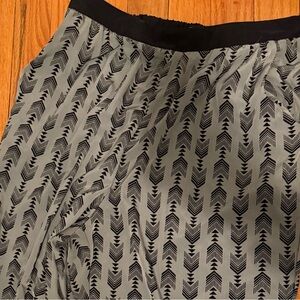 Forever 21 women’s  Light Gray Joggers with Black Arrow Pattern